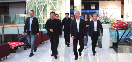  人民网党委书记叶蓁蓁到欧亚汇集调研欧亚集团总经理赵首沣陪同