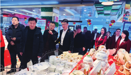  欧亚集团总经理赵首沣一行到欧亚商业连锁外阜区部分门店、吉林欧亚商都调研